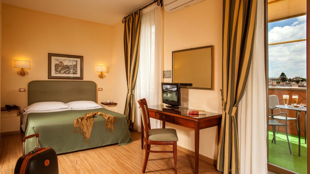 hotel-colosseum-rome-room-2