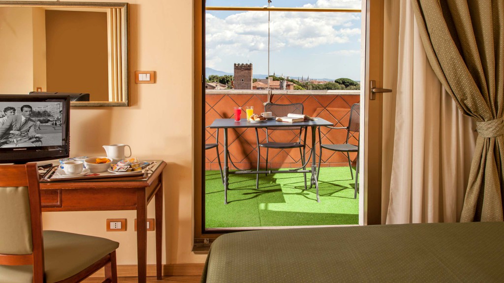 hotel-colosseum-rome-room-6