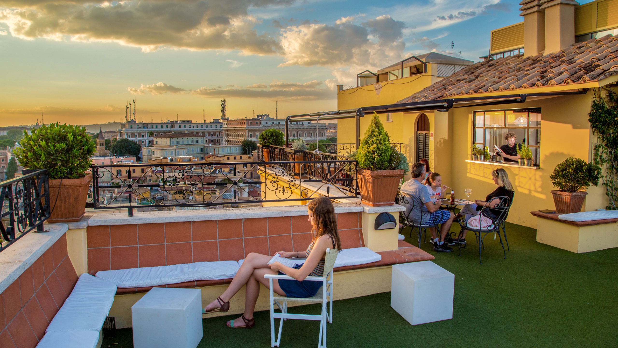 hotel-colosseum-rome-terrace